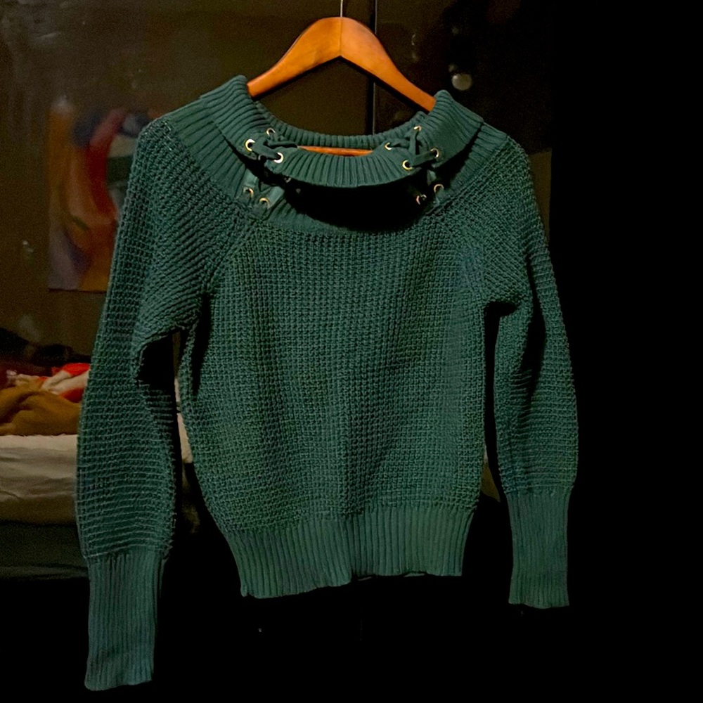 Guess sweater